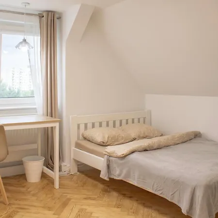 Cozy Kochanowskiego Apartment *